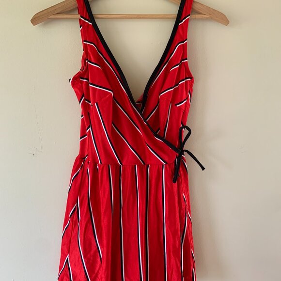 Vintage Red Pin Stripe 1950s one piece swimsuit - retro 5os swim with skirt - Picture 2 of 3